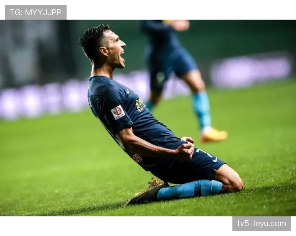 佩德里新赛季去向成谜:豪门争夺战与续约谈判进展如何? 佩德里新赛季去向成谜:豪门争夺战与续约谈判进展如何?