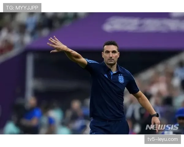 斯卡洛尼战术严谨高效,阿根廷队国际赛场再创佳绩 斯卡洛尼战术严谨高效,阿根廷队国际赛场再创佳绩