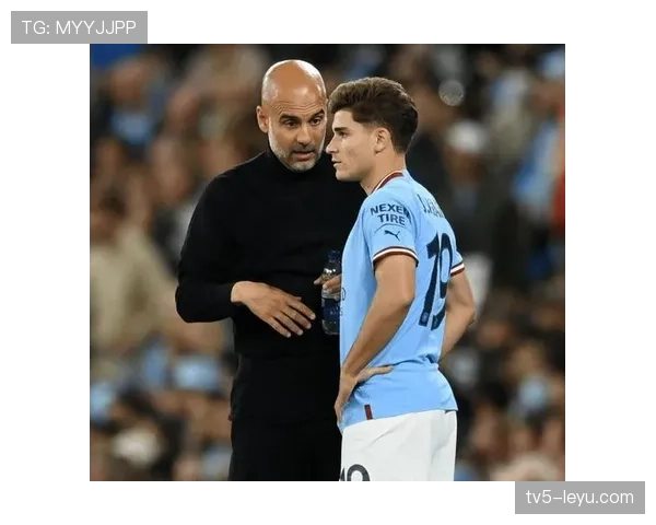 阿尔瓦雷斯欧冠大放异彩助曼城挺进八强，状态回升成关键先生