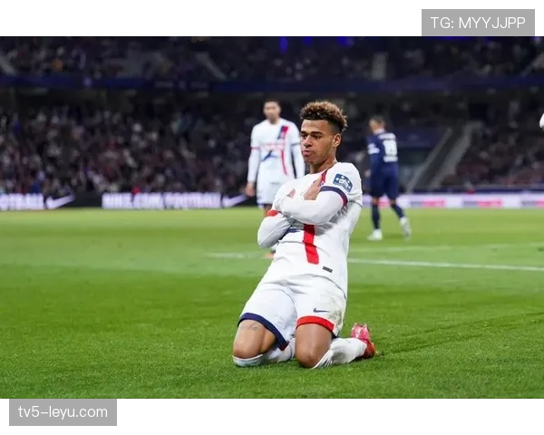 杜埃与姆巴佩:新老天才的战术体系与冲击上限差异分析 杜埃与姆巴佩:新老天才的战术体系与冲击上限差异分析