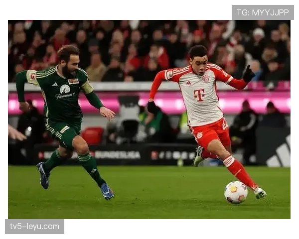 拜仁防线问题持续暴露，联赛争冠形势稳定性面临考验