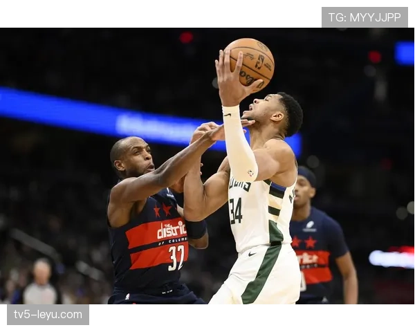 无球跑动为字母哥拉开空间米德尔顿比上季更稳定