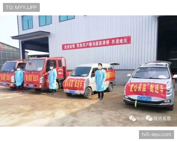 刚刷到傅海峰抱着孩子去菜市场，手提菜篮旁那辆名车笑抽我